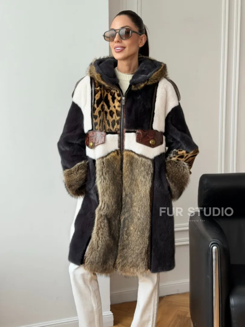 Комбинированная норковая шуба с капюшоном
