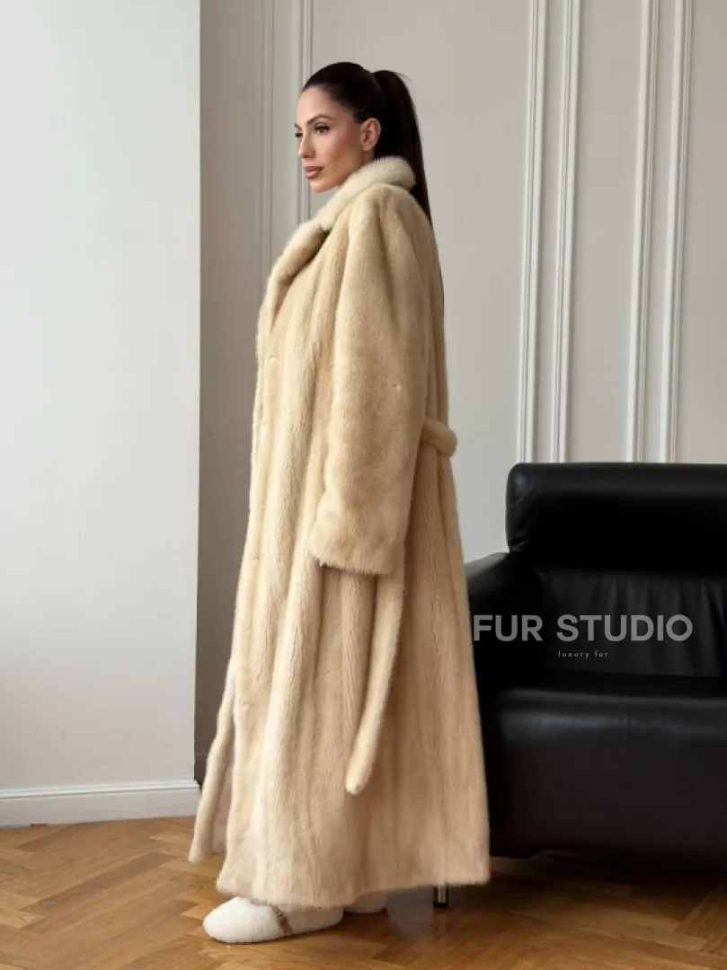 Длинная норковая шуба в натуральном цвете пастель - фото 12