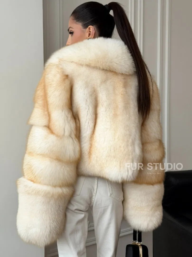 Шуба короткая из меха финского песца - фото 6