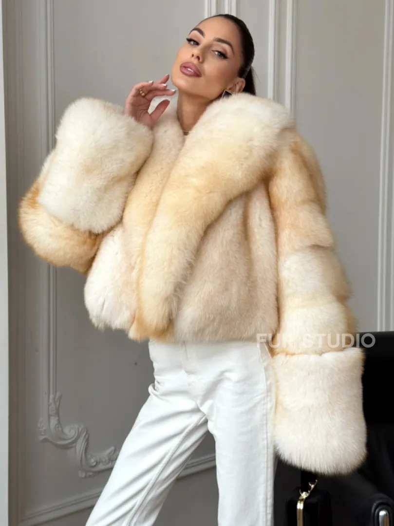 Шуба короткая из меха финского песца