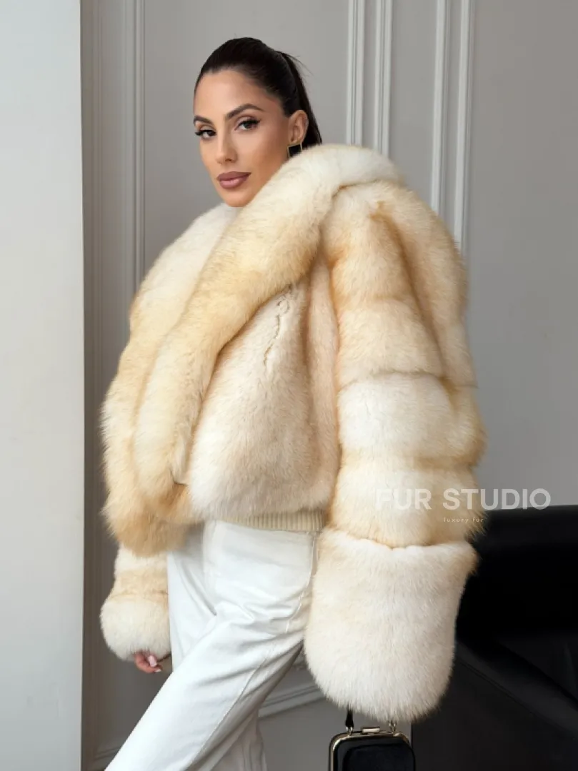 Шуба короткая из меха финского песца - фото 11