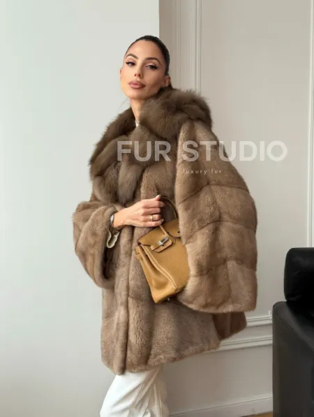 Шуба норковая с капюшоном куница - фото 12