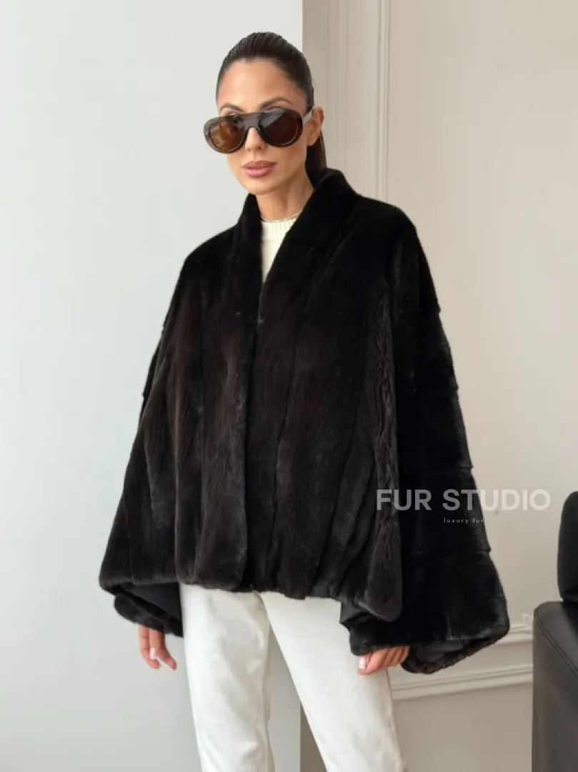 Короткая норковая шуба - пончо