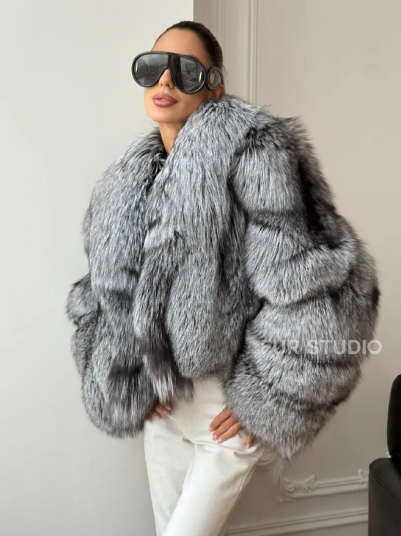 Кроп-полушубок с шалевым воротником из чернобурки