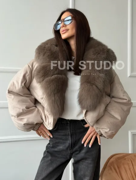 Зимний короткий пуховик с мехом - оверсайз - фото 10