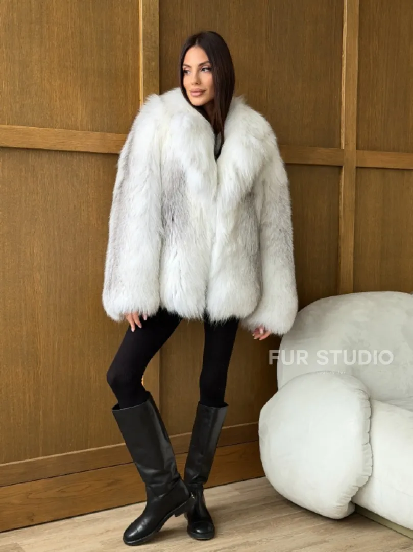Белый полушубок из крестовой лисы - английский воротник