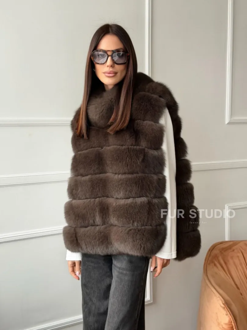 Меховая манишка под соболь из песца