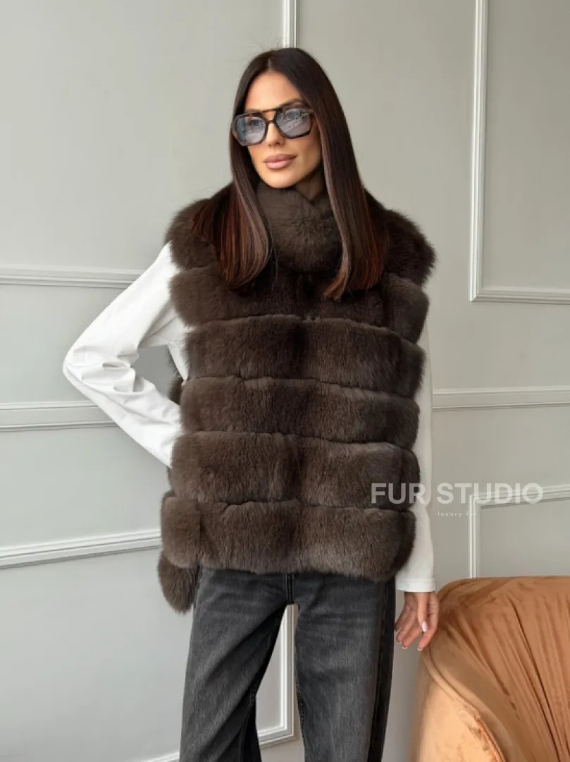 Меховая манишка под соболь из песца