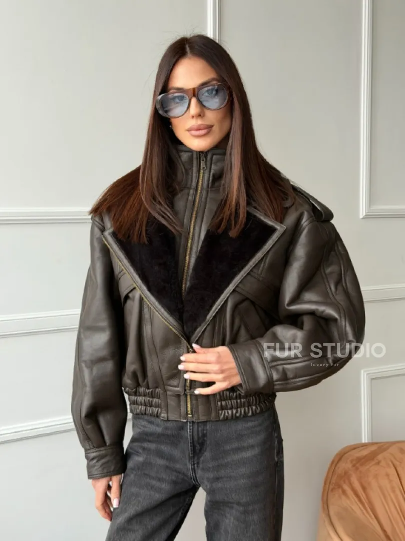 Стильная куртка - дубленка из овчины - фото 10