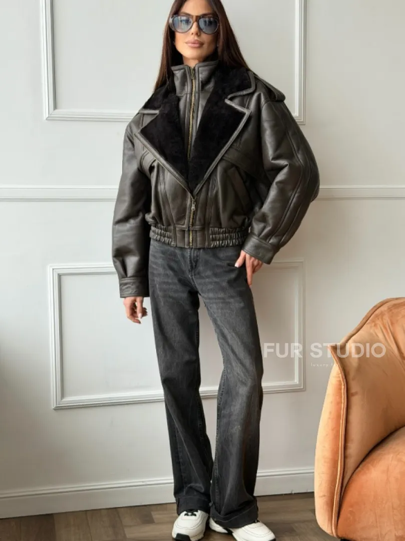 Стильная куртка - дубленка из овчины