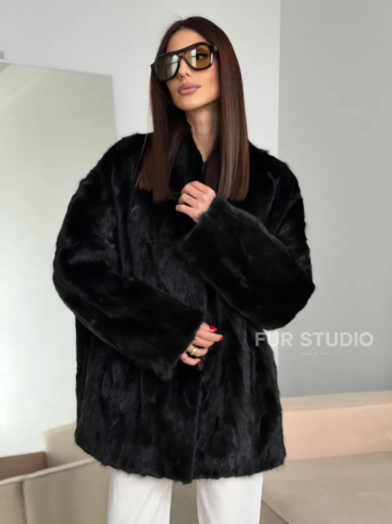 Шуба норковая из кусочков в стиле оверсайз
