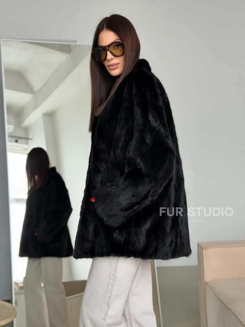 Шуба норковая из кусочков в стиле оверсайз
