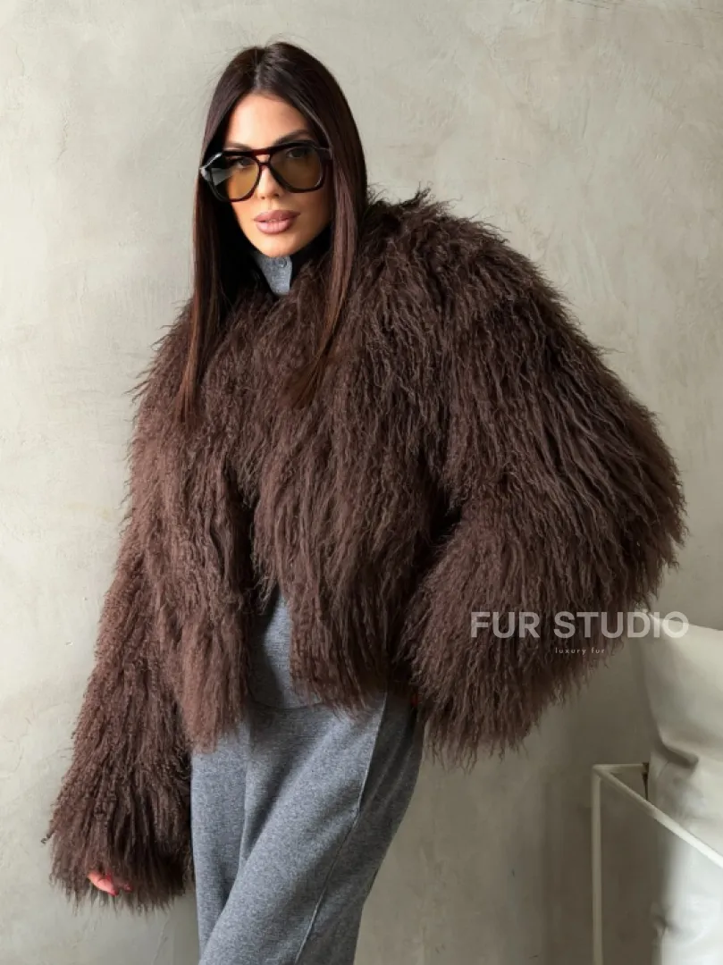 Модный полушубок из ламы