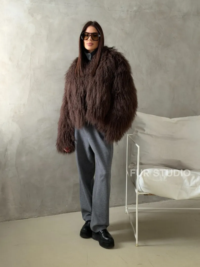 Модный полушубок из ламы