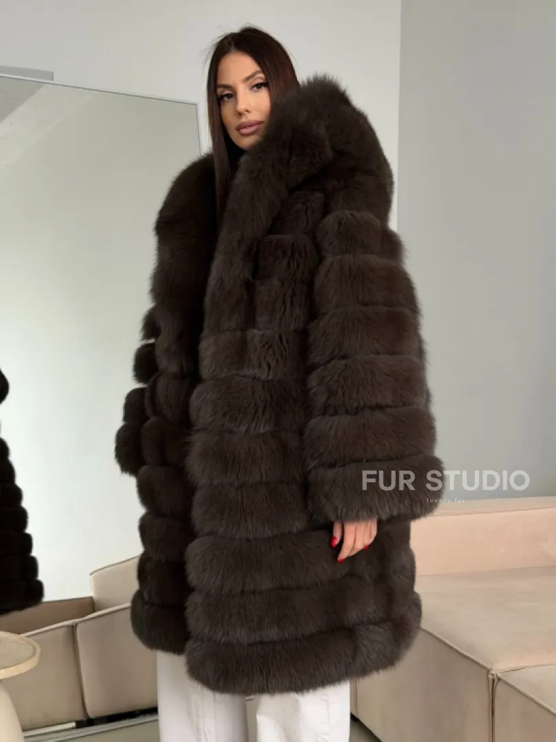 Шуба из песца с капюшоном