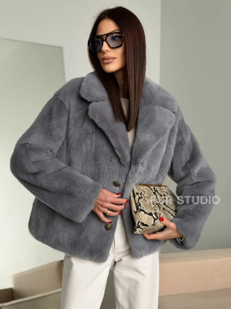 Короткая норковая шуба автоледи