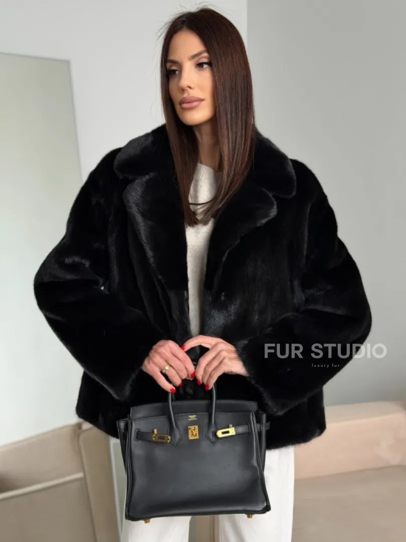 Черная короткая норковая шуба - автоледи