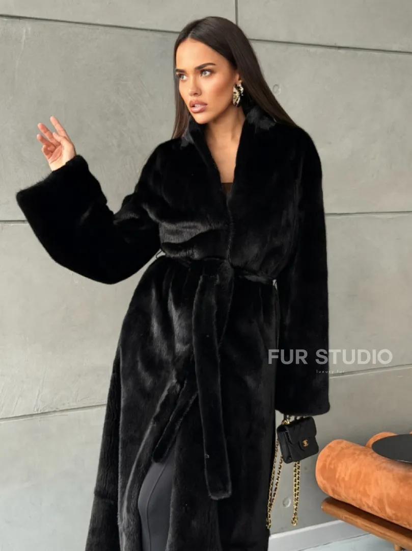 Длинная черная шуба из меха норки Saga furs
