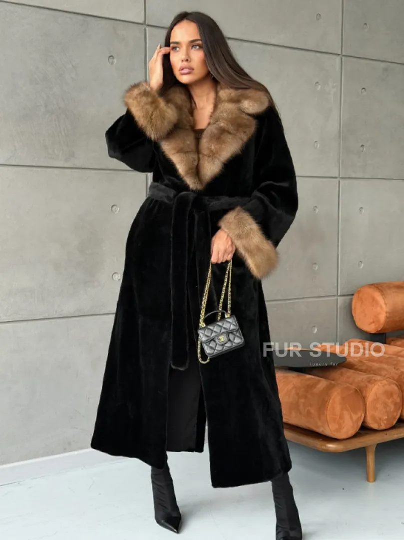 Шуба из чёрной стриженой норки, воротник и манжеты из куницы - фото 7