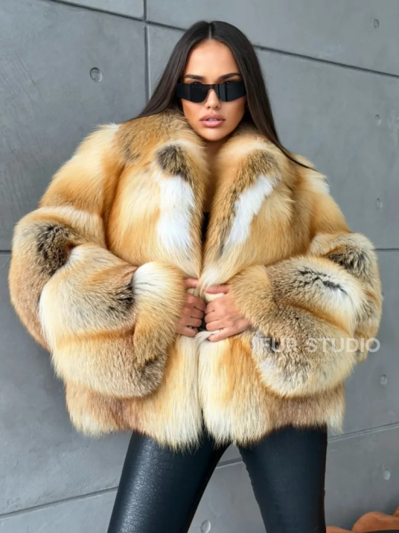 Короткая шуба из золотой альпийской лисы