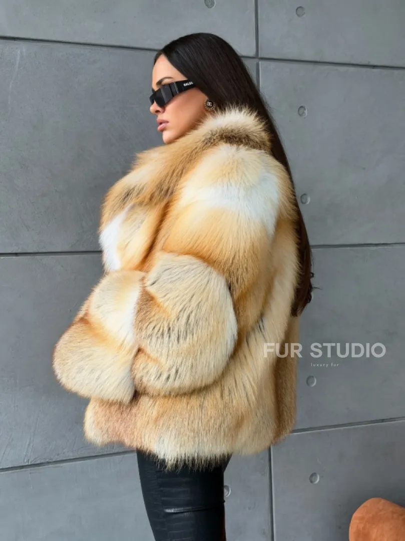 Короткая шуба из золотой альпийской лисы - фото 6