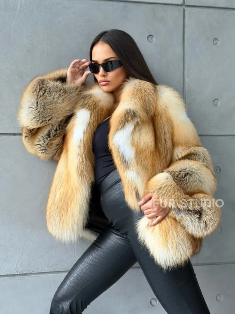 Короткая шуба из золотой альпийской лисы - фото 11