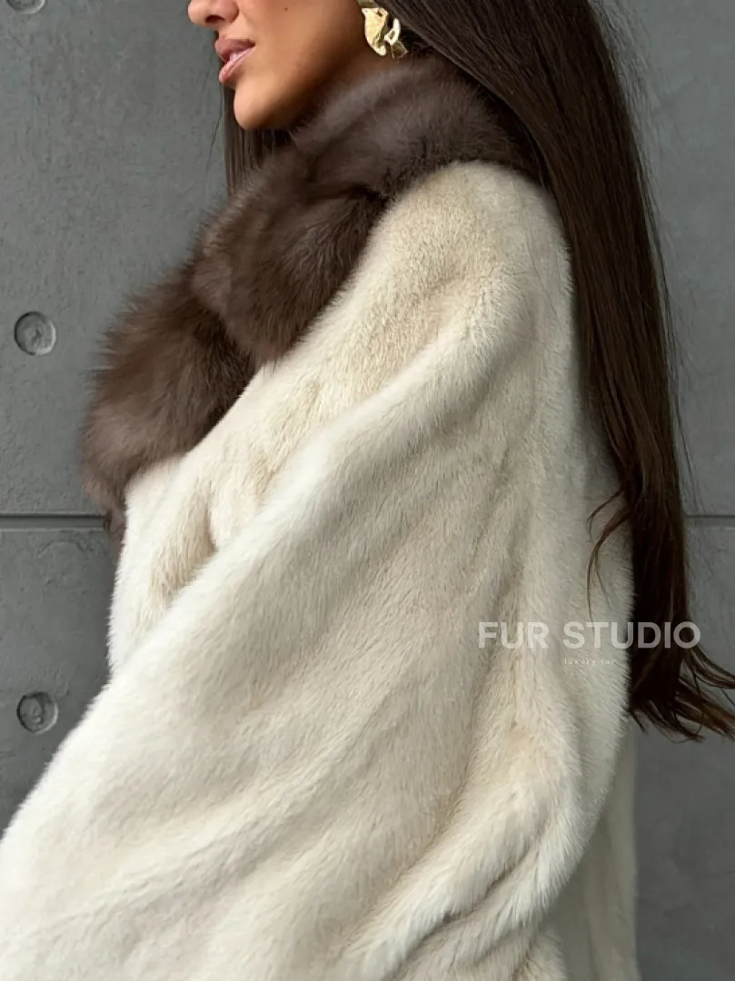 Светлая норковая шуба oversize - воротник куница - фото 3