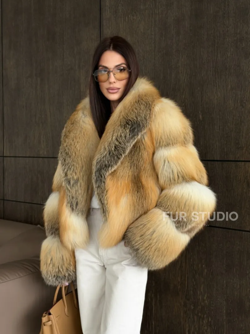 Полушубок-кроп с шалевым воротником из лисы - фото 12