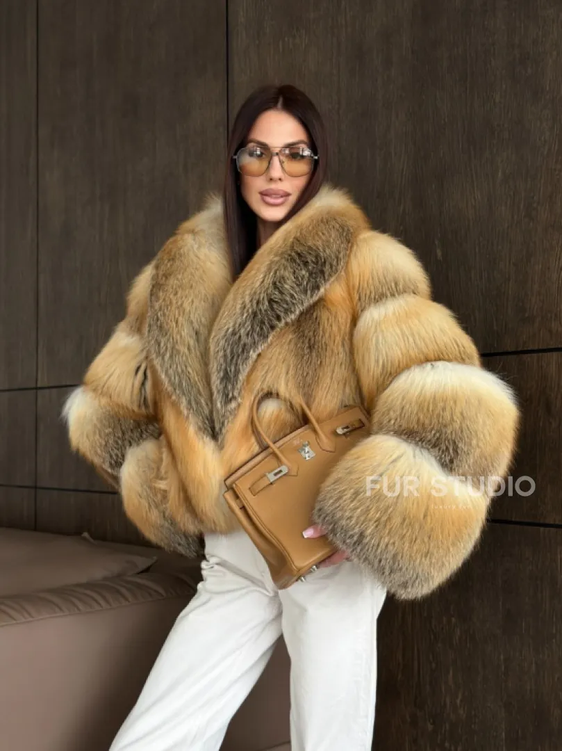 Полушубок-кроп с шалевым воротником из лисы - фото 14