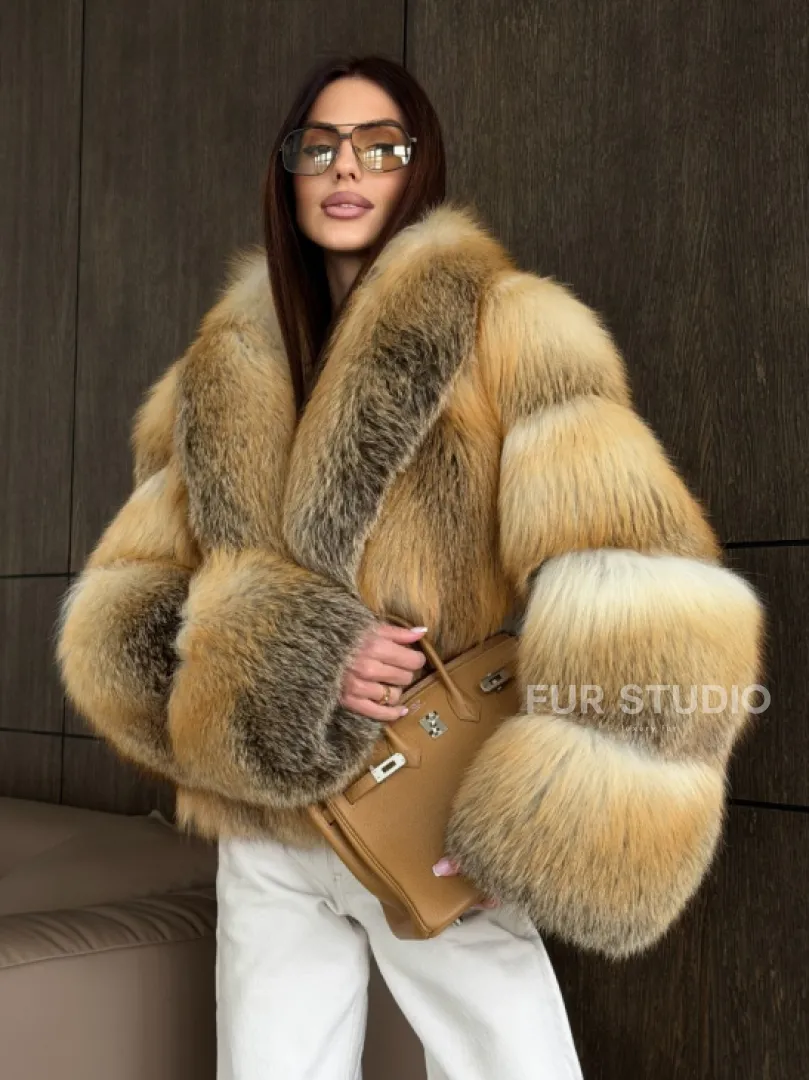 Полушубок-кроп с шалевым воротником из лисы