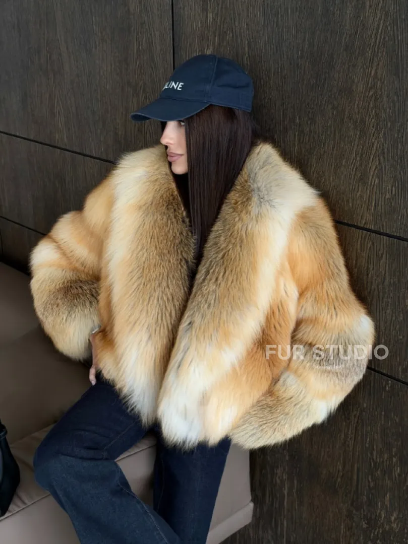 Полушубок-кроп с большим шалевым воротником из меха лисы Golden Sunrise - фото 17