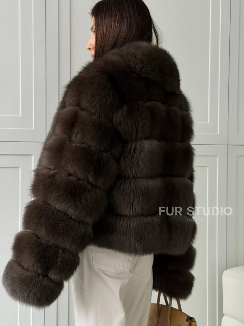 Полушубок-кроп из песца с шалевым воротником