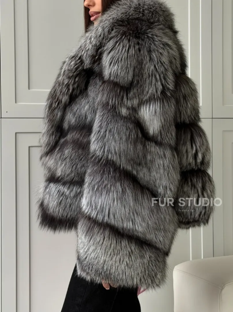 Полушубок из натурального меха чернобурки - фото 4