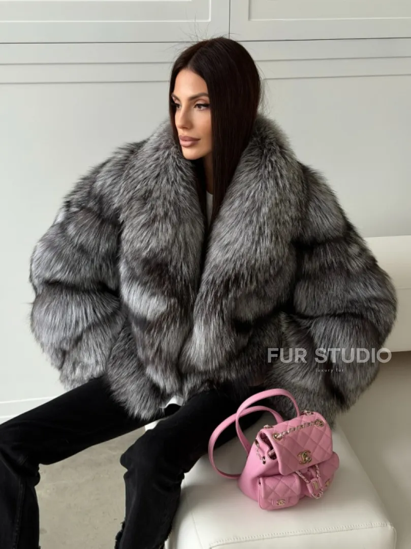 Полушубок из натурального меха чернобурки - фото 10