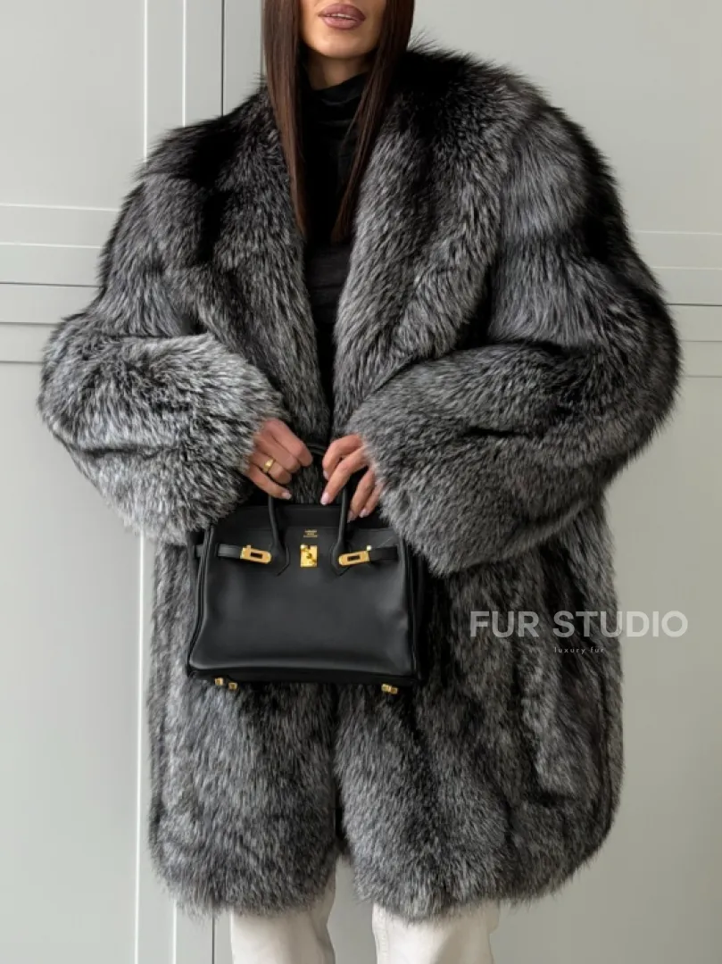 Шикарная шуба из чернобурки