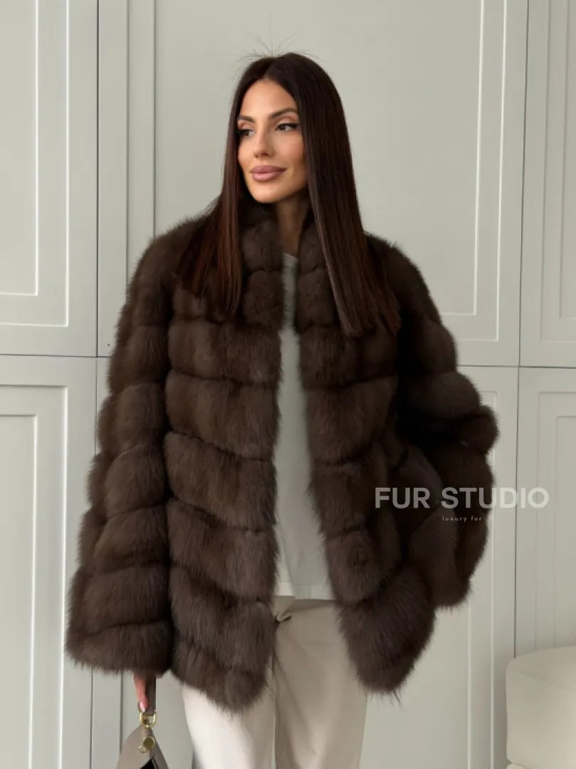 Женская шуба из меха куницы - фото 16