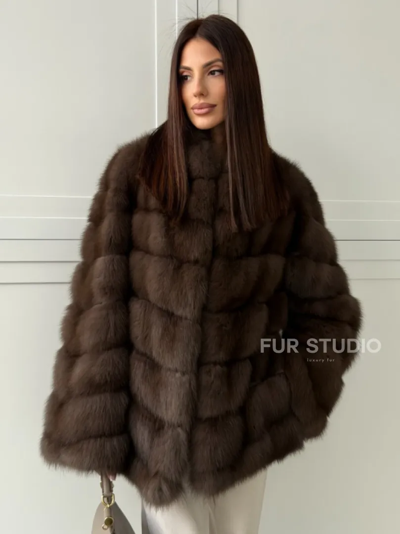 Женская шуба из меха куницы - фото 6