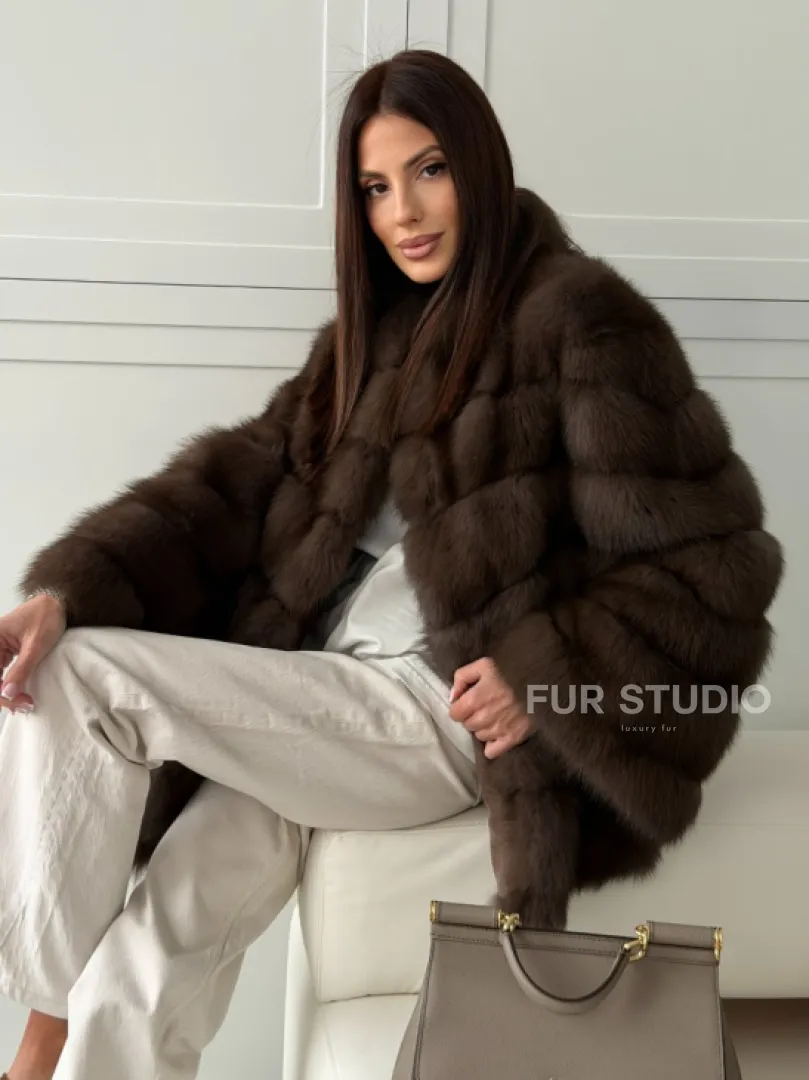 Женская шуба из меха куницы - фото 10