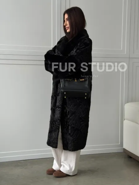 Черная шуба из каракуля с норкой - фото 12
