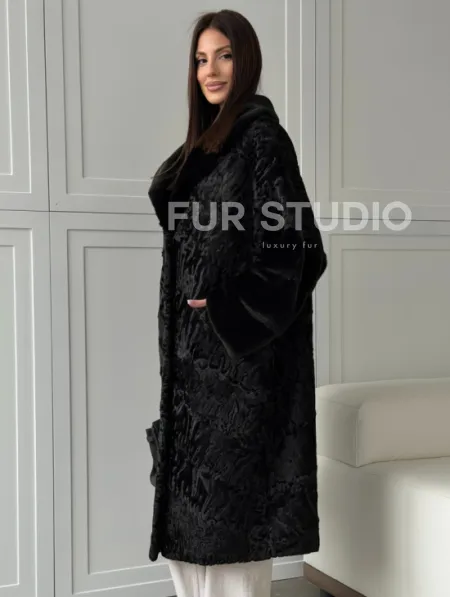 Черная шуба из каракуля с норкой - фото 6
