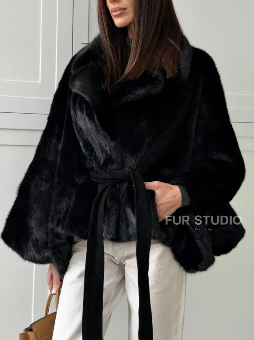 Черная норка летучая мышь - английский воротник