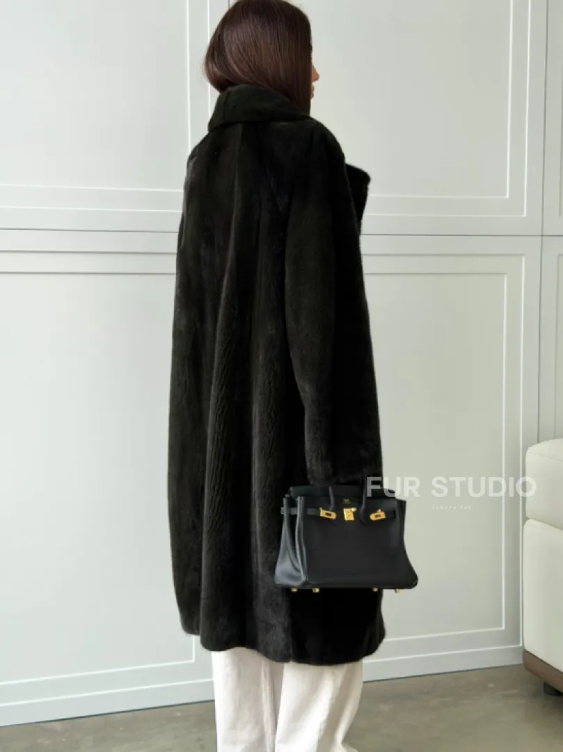 Темная норковая шуба в росшив - английский воротник 