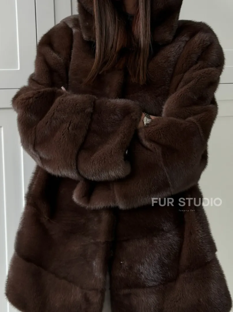Норковая шуба в стиле «рубашка» с капюшоном - фото 2