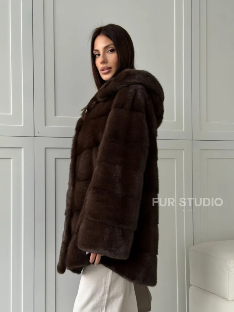 Норковая шуба в стиле «рубашка» с капюшоном - фото 12