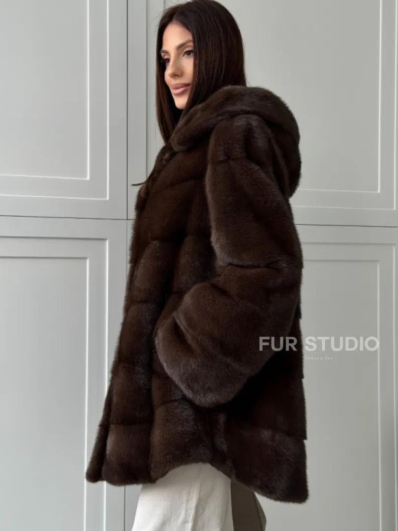 Норковая шуба в стиле «рубашка» с капюшоном - фото 4