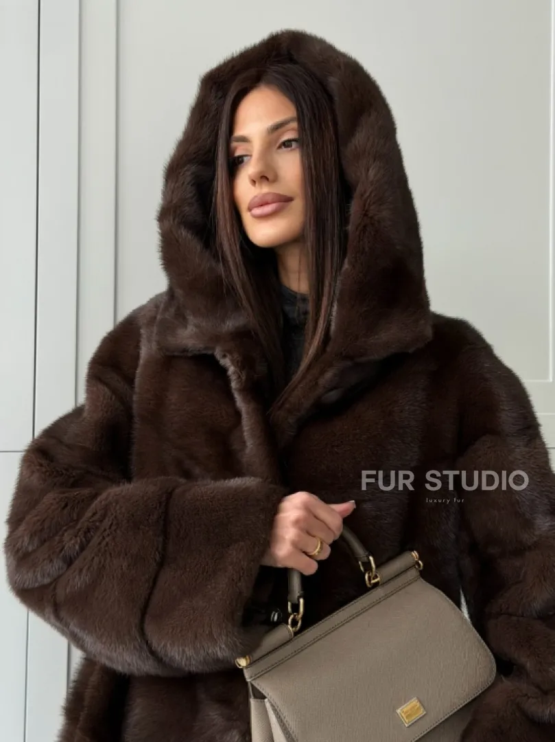 Норковая шуба в стиле «рубашка» с капюшоном - фото 9