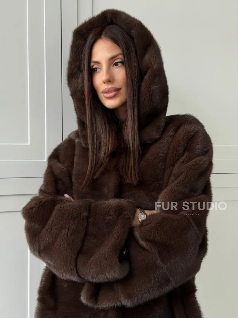 Норковая шуба в стиле «рубашка» с капюшоном - фото 7