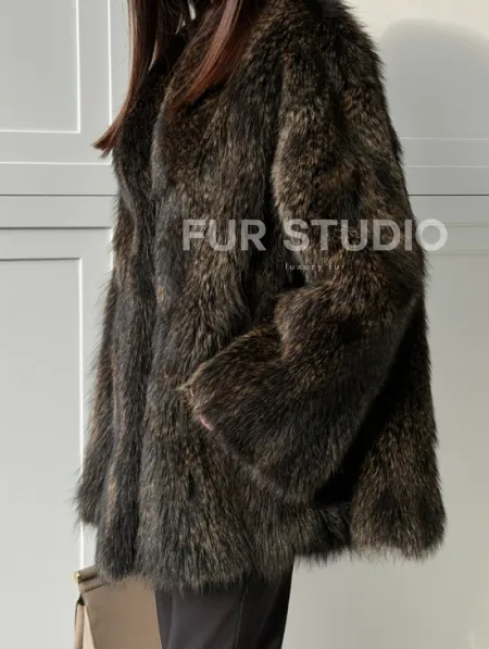 Женский полушубок из меха Финского енота Saga - фото 4