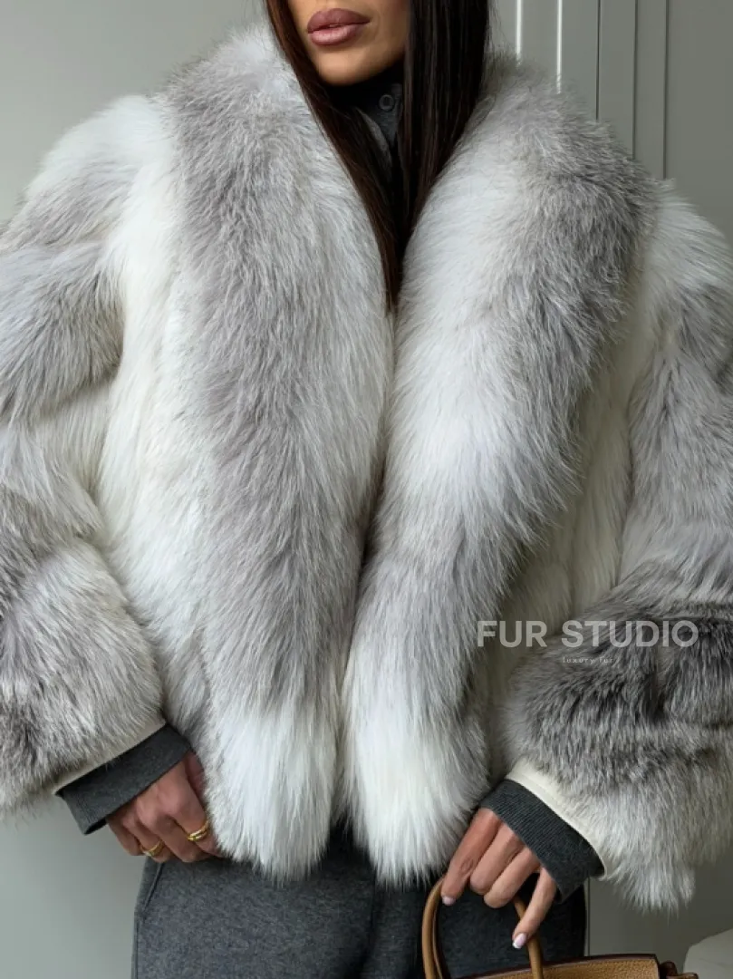 Полушубок из белой лисы, рукава - косички