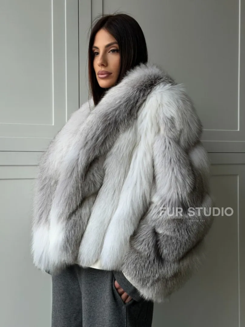 Полушубок из белой лисы, рукава - косички